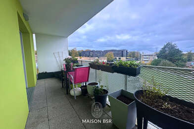 Appartement 3 pièces 241500 €