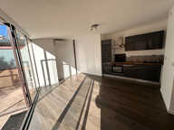 Location Aix 200m de la rotonde LC Gestion vous propose dans une résidence de standing un appartement de type 2 de 40m² avec terrasse 50m² , garage, libre. — photo 2