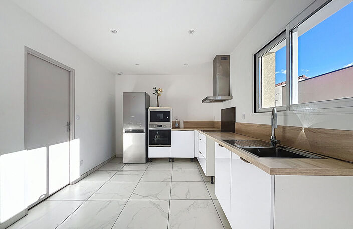 EXCLUSIVITE - VILLA RECENTE DE 93 M² SUR 357 M² DE TERRAIN A 5 MINUTES A PIED DES COMMERCES — photo 5