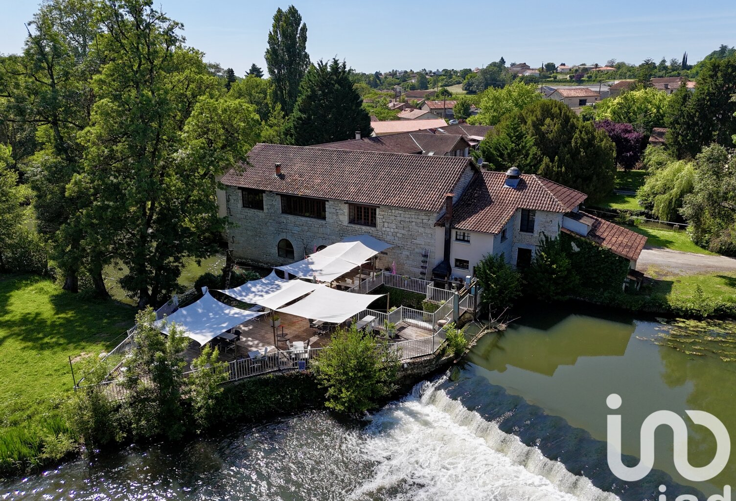 Vente Domaine 15 pièces — photo 1