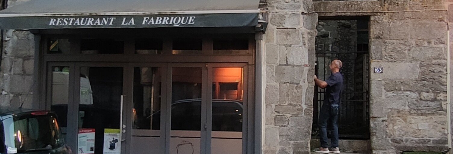 Immeuble  220 m² à vendre à Alençon (61000)