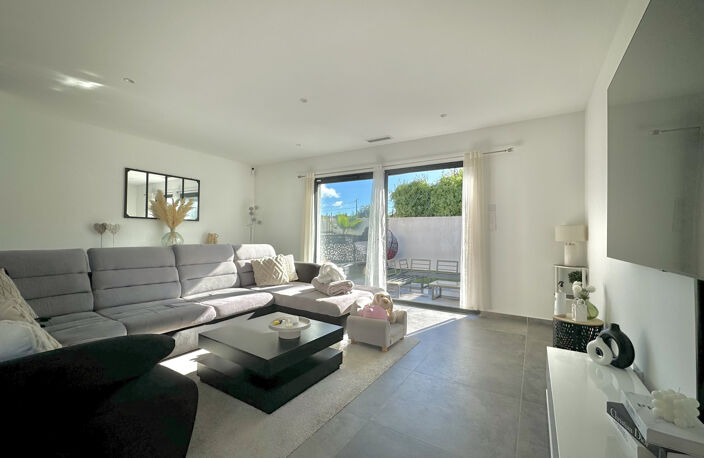 Villa moderne de plain-pied à Saint-Privat-des-Vieux   118 m2 habitables avec piscine — photo 3