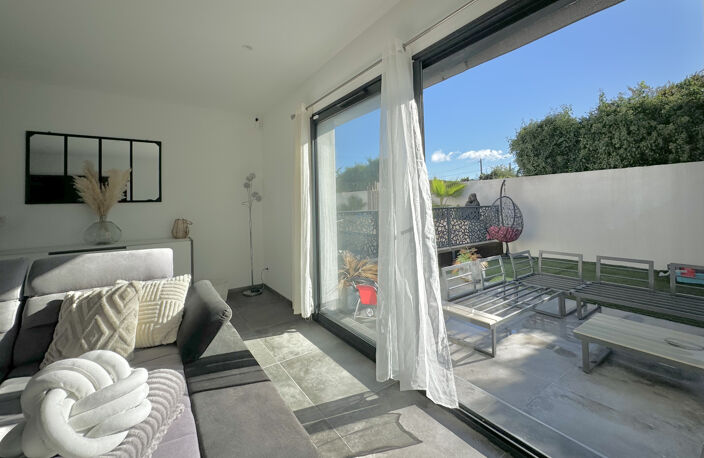 Villa moderne de plain-pied à Saint-Privat-des-Vieux   118 m2 habitables avec piscine — photo 4