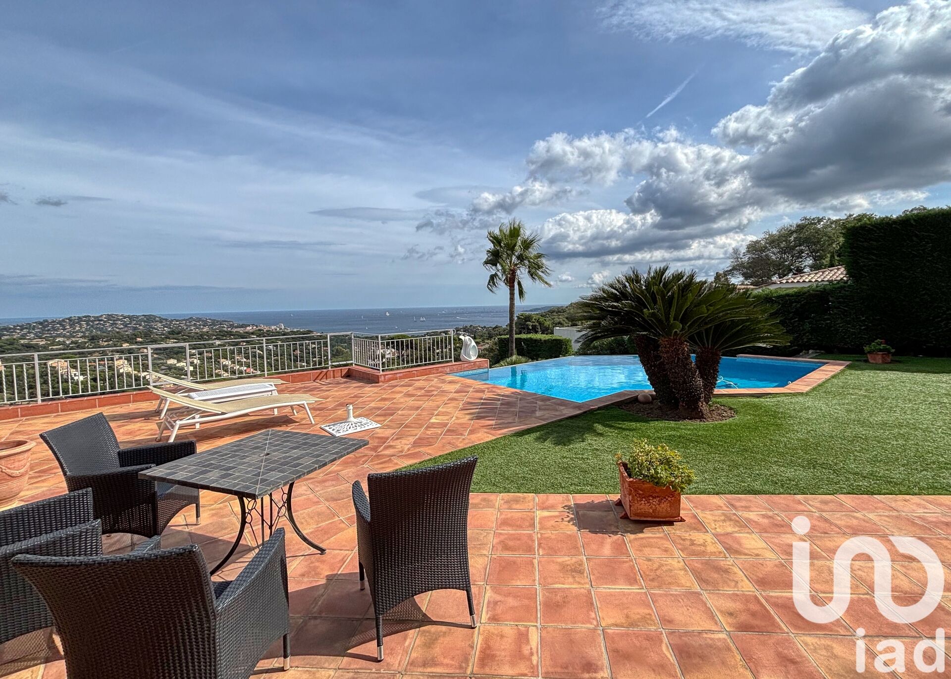 Vente Maison/villa 8 pièces - Photo 3