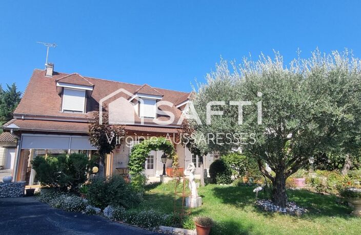 Deux maisons, 7 000 m² de terrain : un bien d'exception ! — photo 3