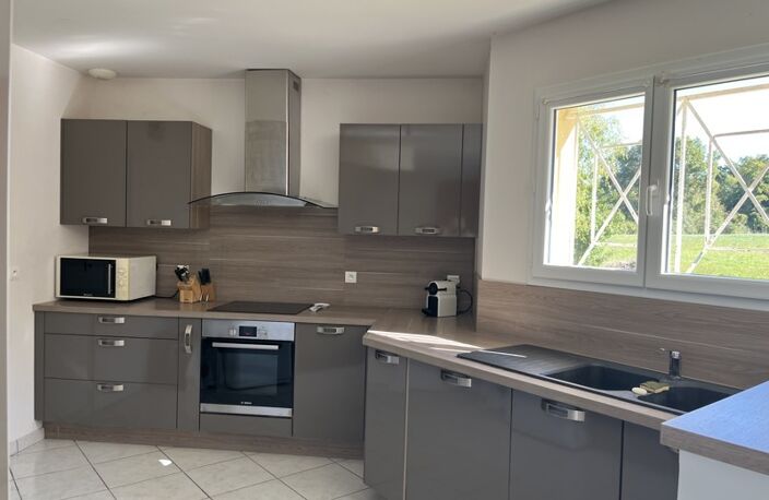 Villa de 4 pièces principales — photo 2