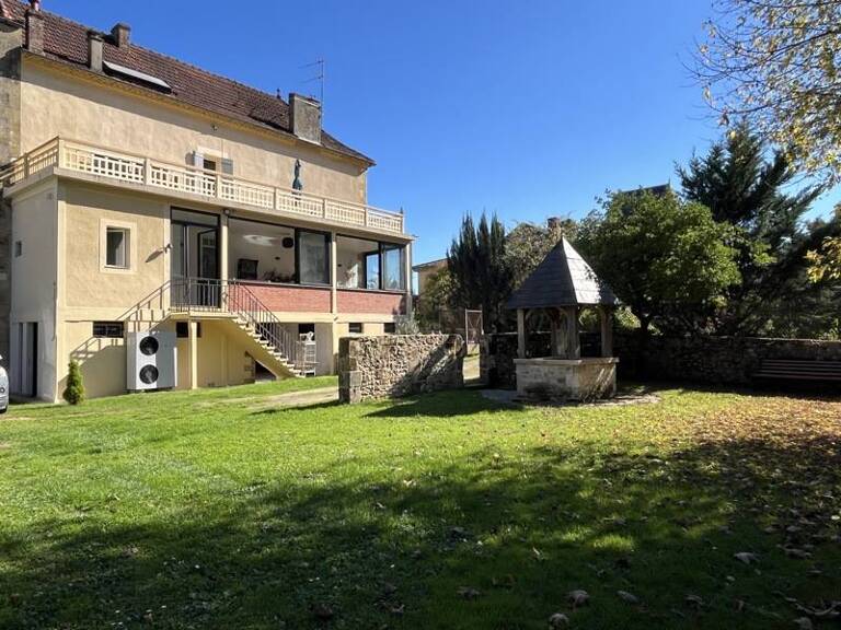 Maison de ville de 7 pièces principales — photo 1