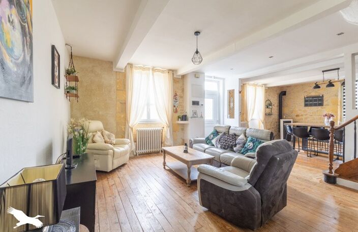 Maison de ville de 7 pièces principales — photo 3