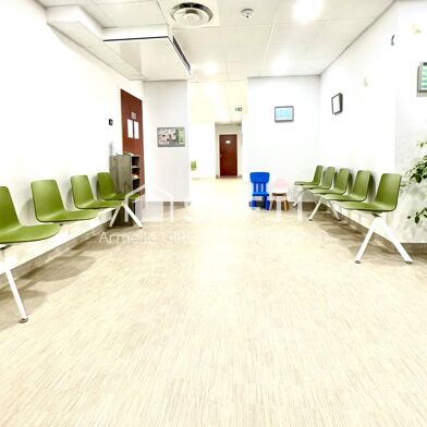 Commerce 1 pièces 90750 €