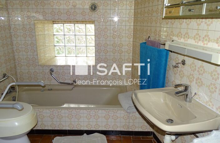 Vous allez achetez un bien  immobilier contacter moi" je serai votre  guide votre guide pour vous accompagner dans votre projet immobilier." — photo 4