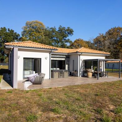 Maison 5 pièces 560304 €