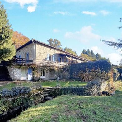 Maison 15 pièces 730800 €