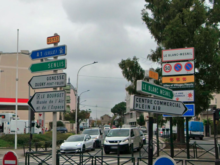 VENTE PARKING LE BLANC-MESNIL (93) — photo 1