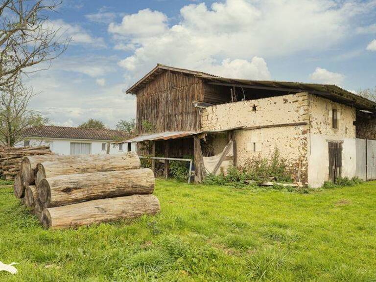 Grange de 5 pièces principales — photo 1