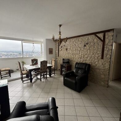 Appartement 4 pièces 103740 €