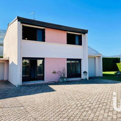 Maison 5 pièces 240000 €