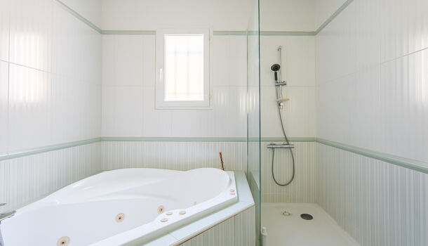 Villa / Maison 6 pièces  à vendre Marseille 11eme 13011