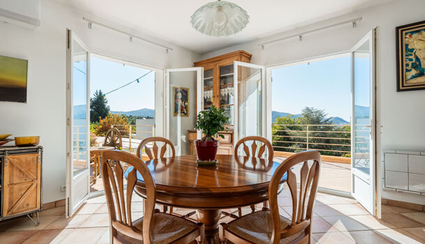 Villa / Maison 6 pièces  à vendre Marseille 11eme 13011