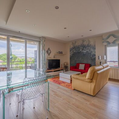 Appartement 3 pièces 232170 €