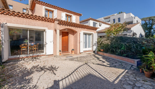 Villa / Maison 5 pièces  à vendre Marseille 9eme 13009