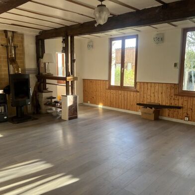 Maison 4 pièces 93415 €