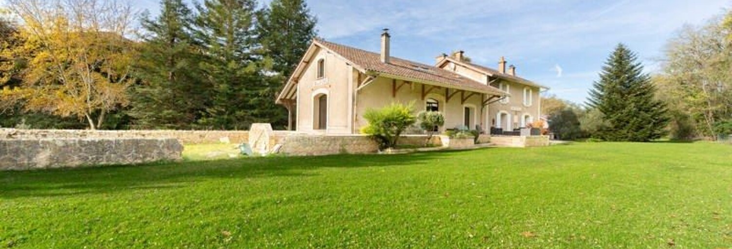 Maison 9 Pièces 290 m² à vendre à Bellefond (33760)