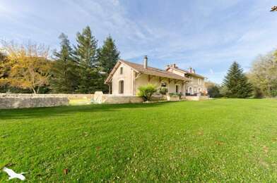 Maison 9 pièces 730800 €