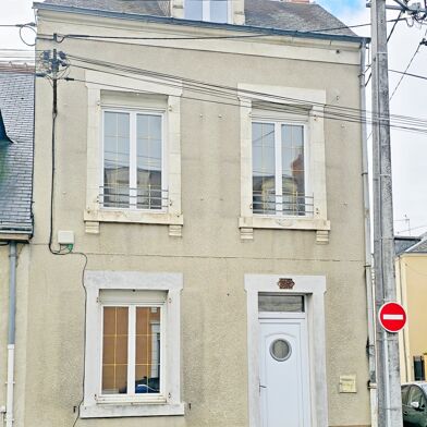 Maison 5 pièces 700 €