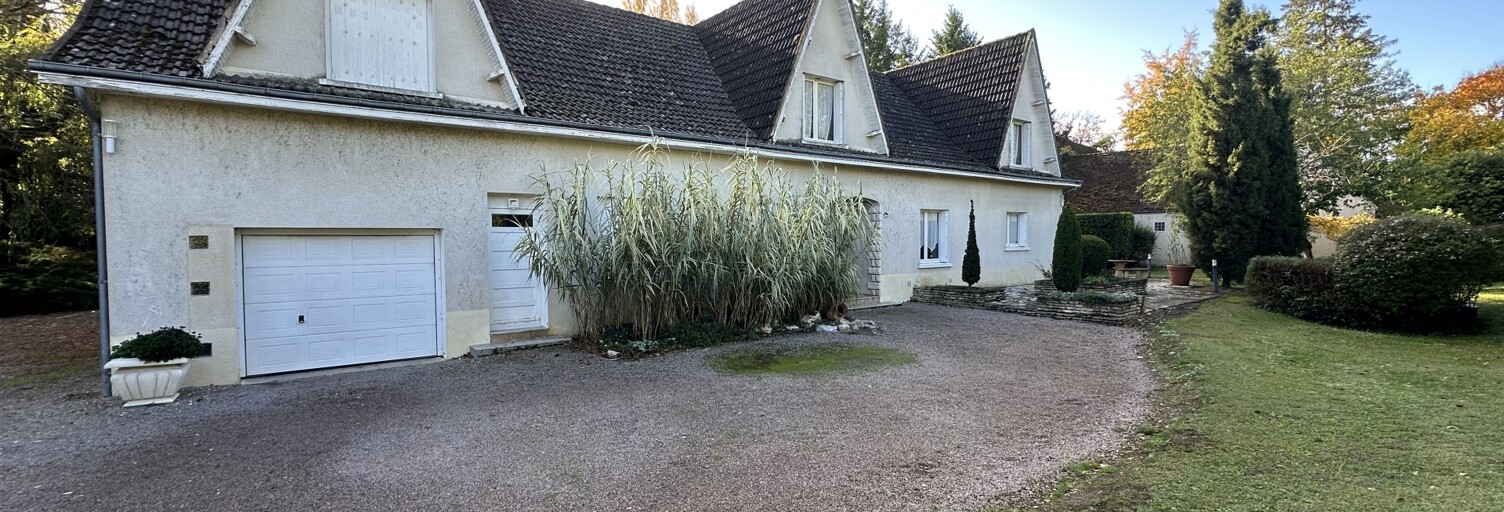 Maison 15 Pièces 340 m² à vendre à Issoudun (36100)