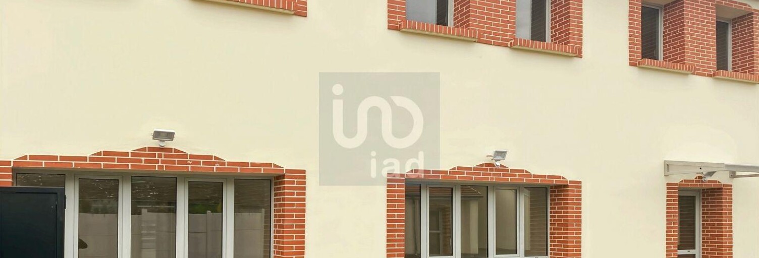 Commerce  15 m² à louer à Chevrières (60710)