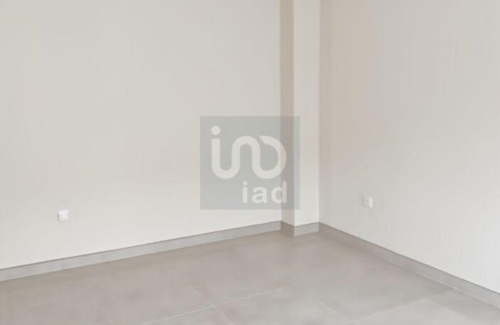 Location Local d'activités 15 m&sup2; — photo 4