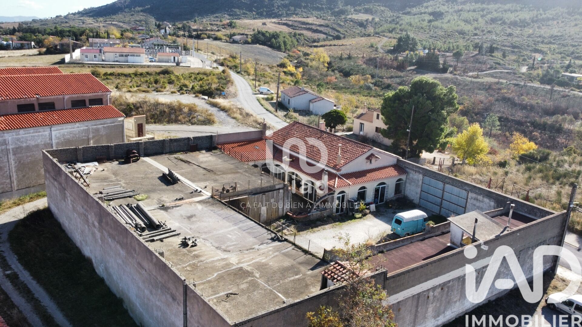 St-Paul-De-Fenouillet - 700m² - 8p.