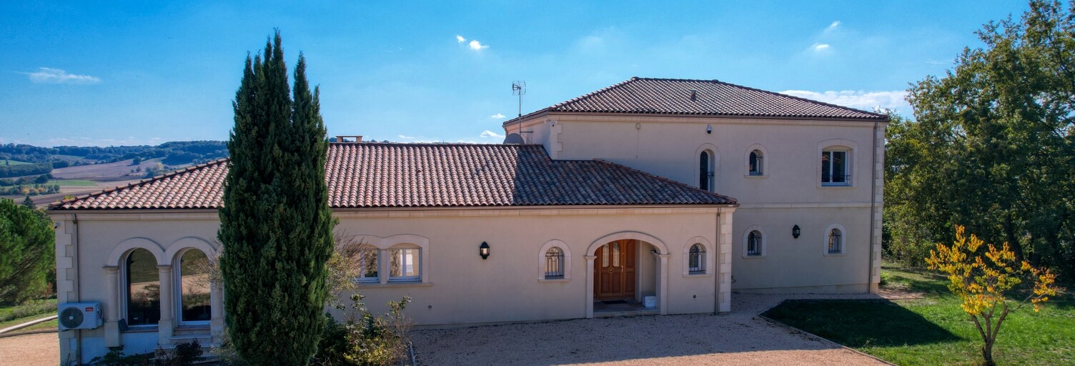 Maison 10 Pièces 485 m² à vendre à Sainte-Livrade-sur-Lot (47110)