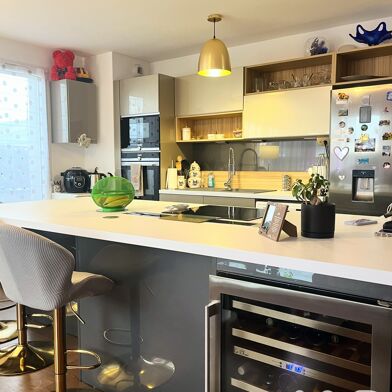 Appartement 4 pièces 310000 €