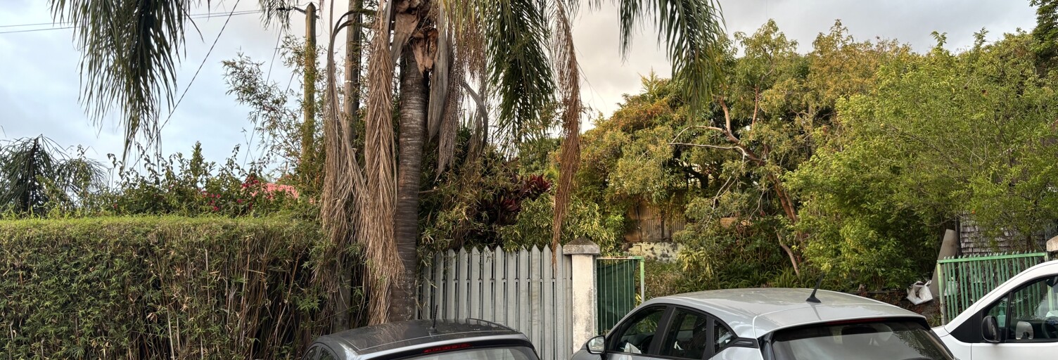 Terrain  1208 m² à vendre à Le Tampon (97430)