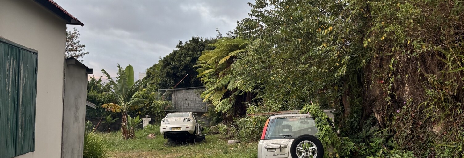 Terrain  1208 m² à vendre à Le Tampon (97430)