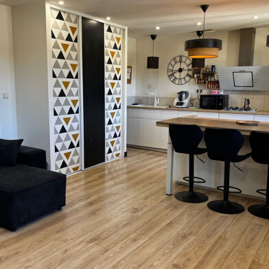 Appartement 3 pièces 225000 €