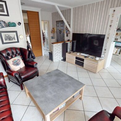 Appartement 4 pièces 176000 €