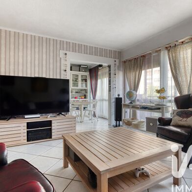 Appartement 4 pièces 176000 €