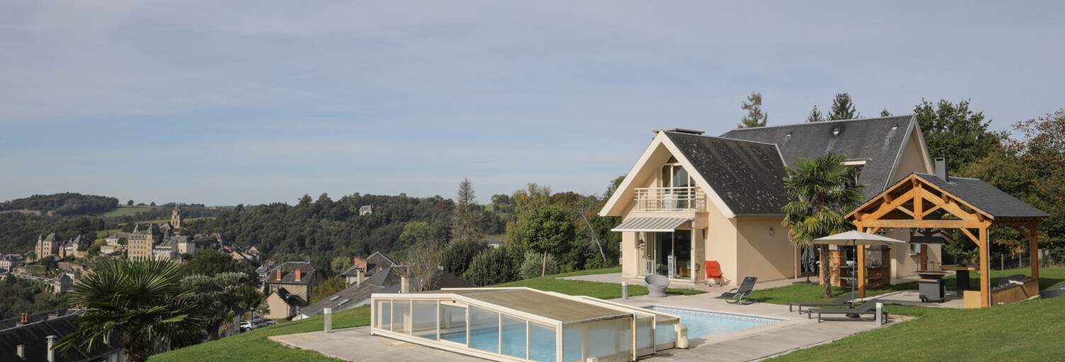 Maison 9 Pièces 238 m² à vendre à Uzerche (19140)