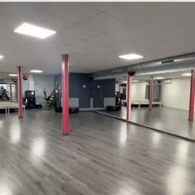 Commerce  389000 €