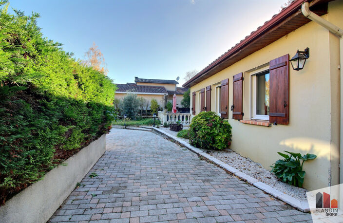 Maison individuelle de 139m2 sur une parcelle de 1190m2 — photo 2