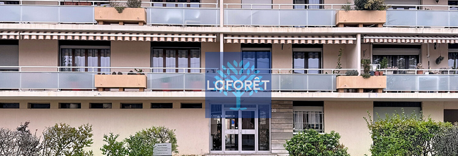 Appartement 1 Pièce 23 m² à vendre à Saint-Genis-Laval (69230)