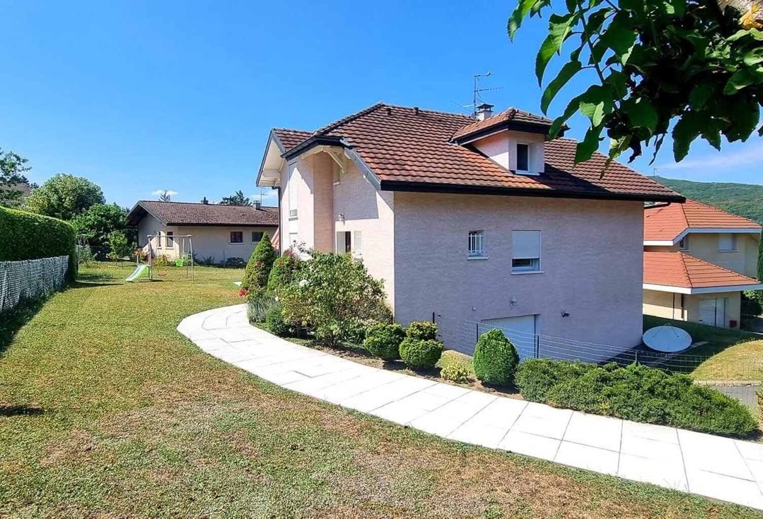 MAISON AU COEUR DE VETRAZ MONTHOUX — photo 1
