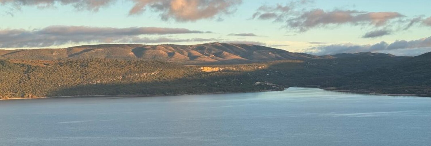 Commerce 2 Pièces 45 m² à vendre à Sainte-Croix-du-Verdon (04500)