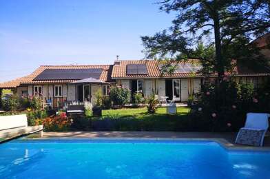 Maison 8 pièces 426400 €