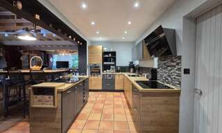 Maison 10 Pièces 231 m² à vendre à Léognan (33850)