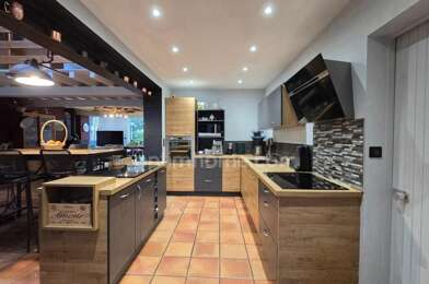 Maison 10 pièces 599000 €