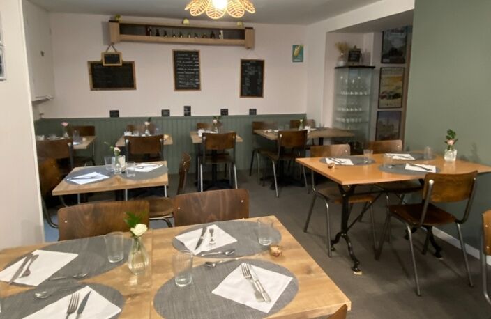 Magnac sur Touvre. Fonds de commerce bar - restaurant — photo 3