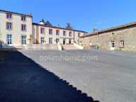 Domaine de charme du XVIᵉ siècle aux portes de Cholet (49) — Logis de 500 m² & 550 m² de dépendances sur 1 ha clos — photo 2
